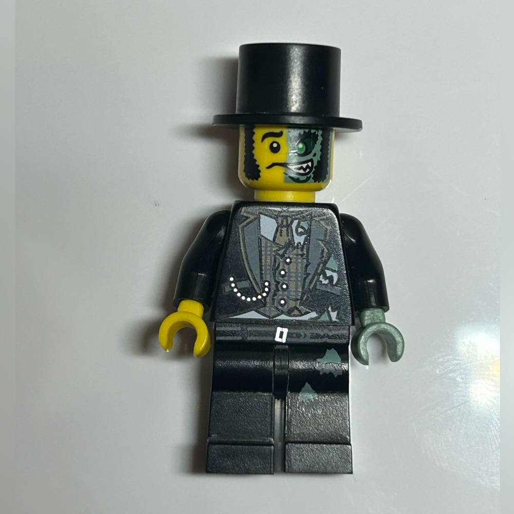 LEGO Minifigure “Mr. Good & Evil”